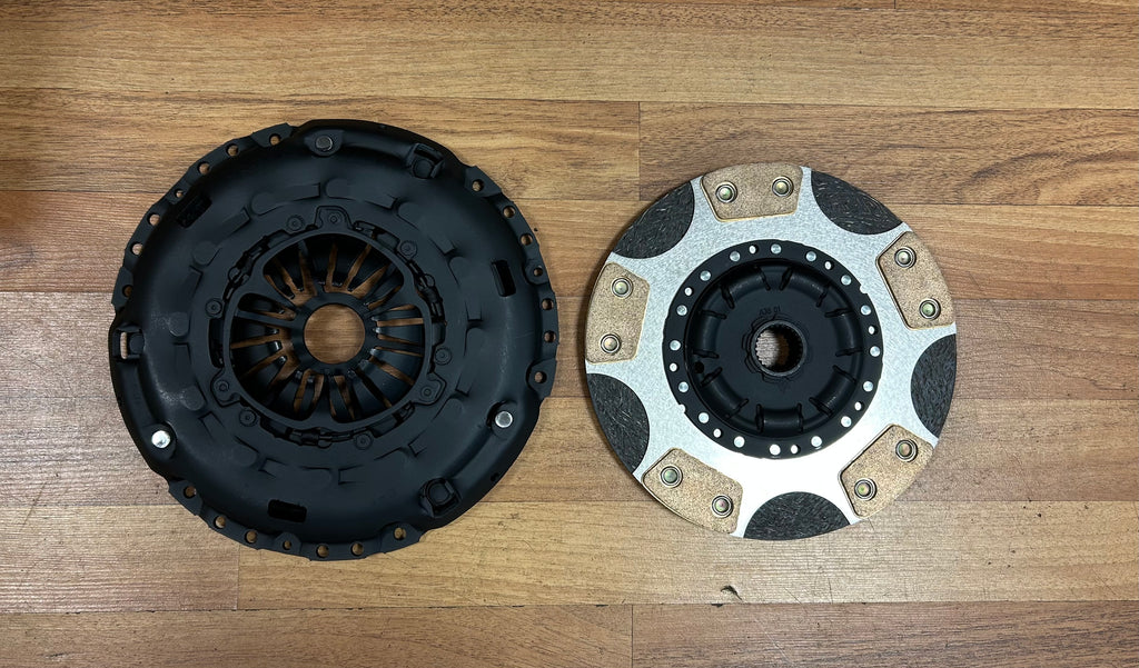 **FLASH SALE** Dual Friction Clutch Kit For Volkswagen Transporter T5 2.5 TDI Engine Code AXE-BPC